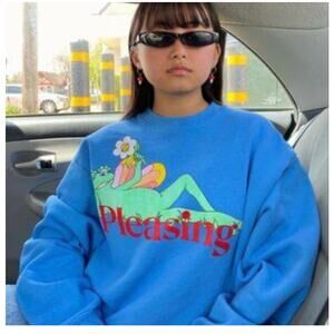 Harry Styles Pleasing Sweatshirt Size M